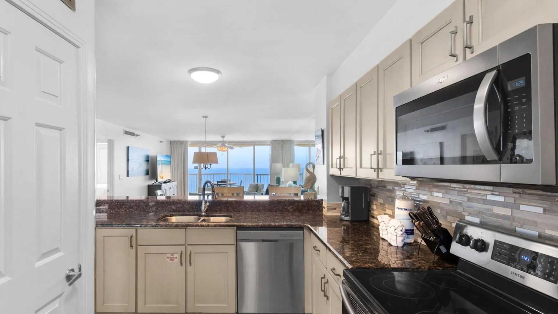 Hidden Dunes Condominium 1503 By Newman-Dailey Destin Holiday home